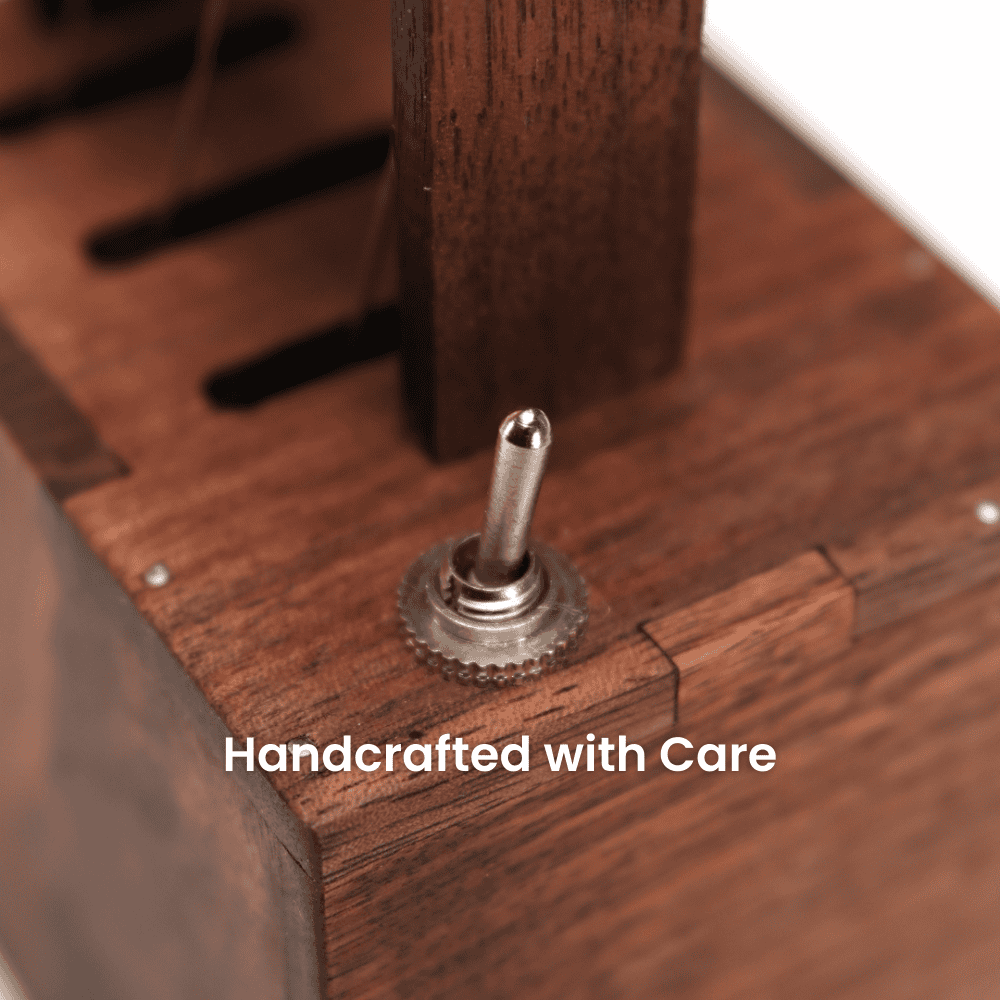 MarinerPoet™ Automate en noyer fait main de baleine