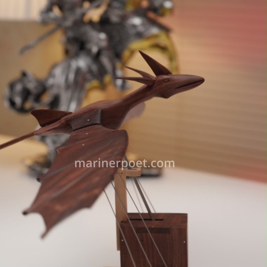 Charger la vidéo: MarinerPoet™ Automate en bois fait main de dragon des océans