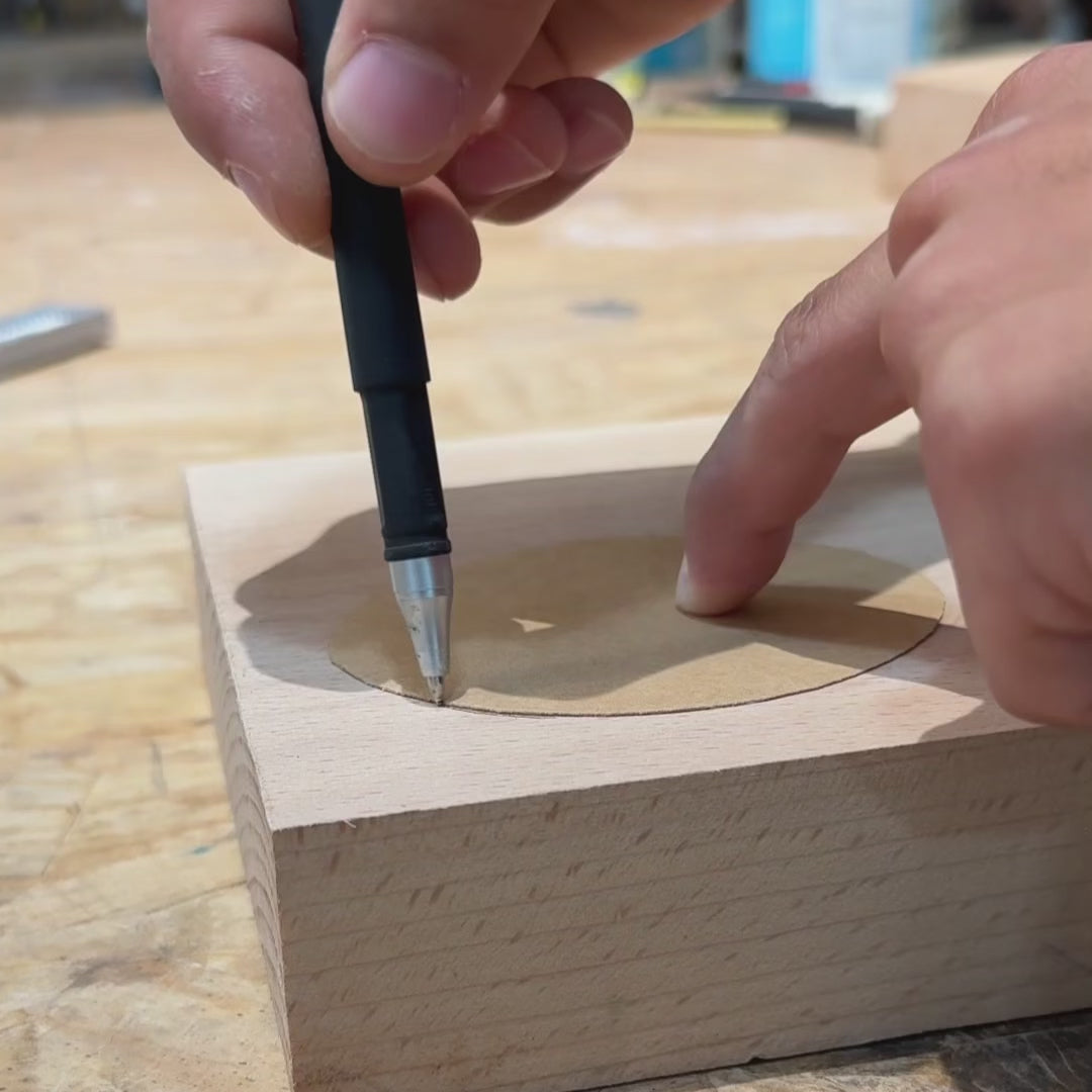 Load video: MarinerPoet™ Handcrafted Wooden Jellyfish Automaton(Big)